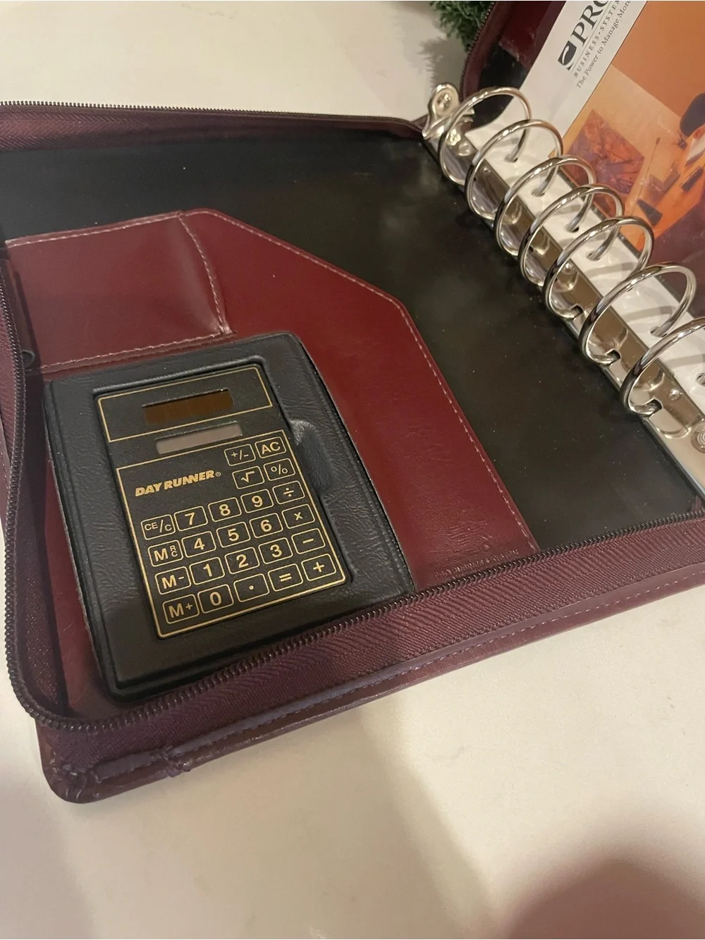 Vintage Men's Leather Zip Folio - Burgundy